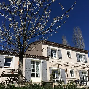 https://la-maison-du-bonheur-contes-alpes-maritimes.fr-provencehotel.com