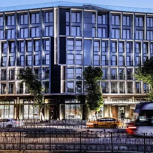 ذا مايسترو 4*, اسطنبول تركيا