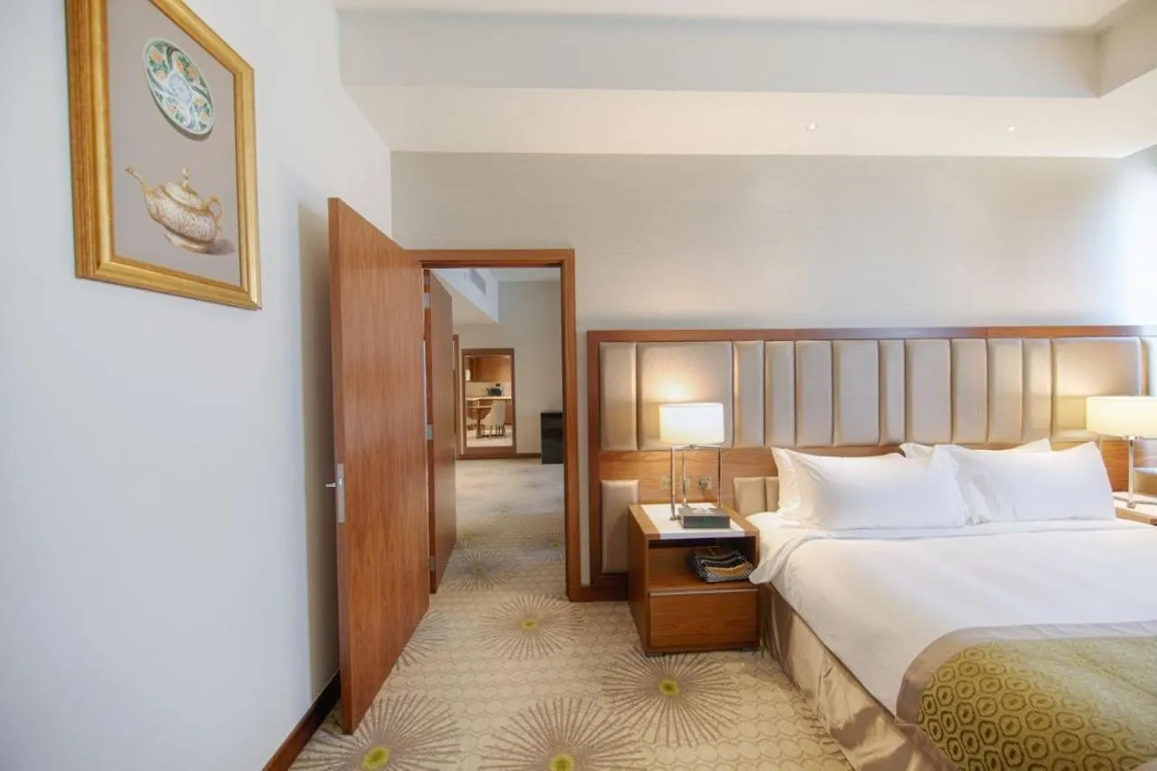 Otel Holiday Suites Al Azizia Mekke