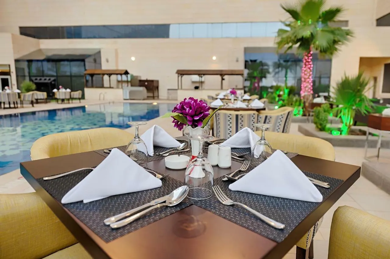 ***** Otel Holiday Suites Al Azizia Mekke Suudi Arabistan